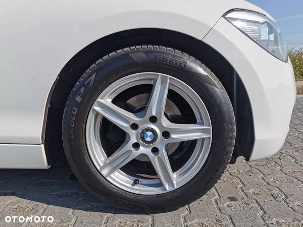 BMW Seria 1 116i - 17