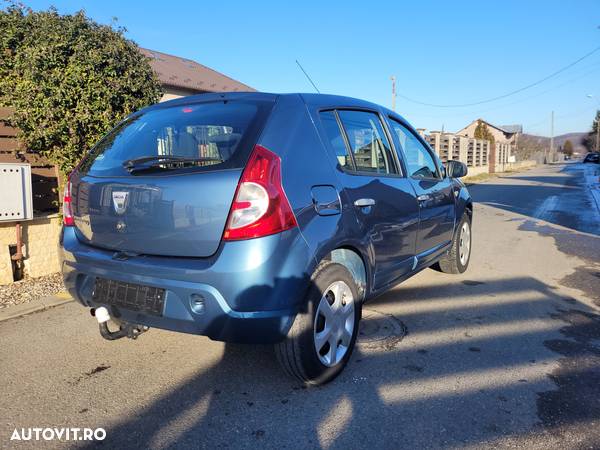 Dacia Sandero 1.2 16V - 2