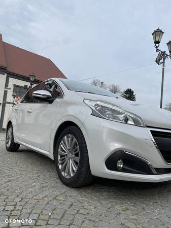 Peugeot 208 1.2 PureTech Allure - 20