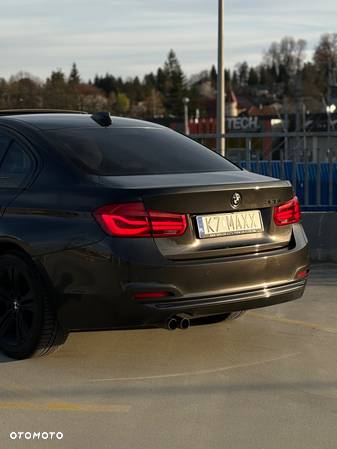 BMW Seria 3 328i Sport-Aut Sport Line - 7