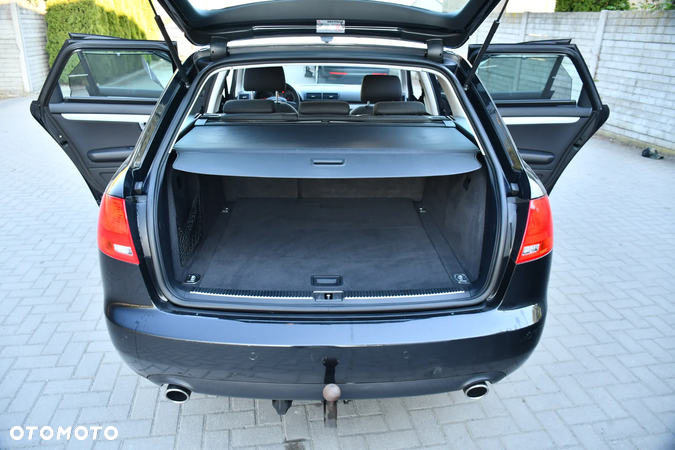 Audi A4 Avant 2.0T FSI - 29