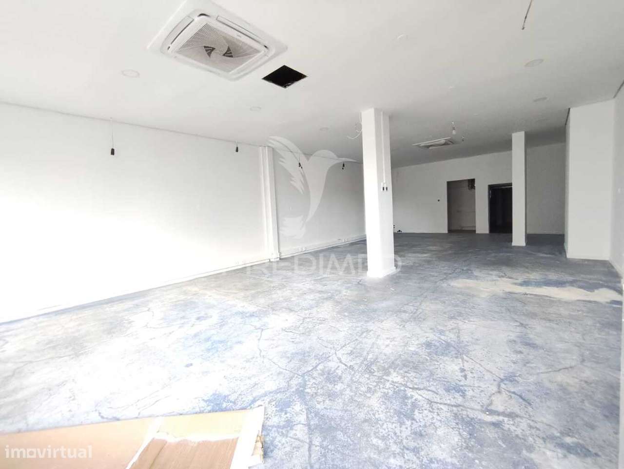 Loja Ampla,Loures. - Grande imagem: 3/18