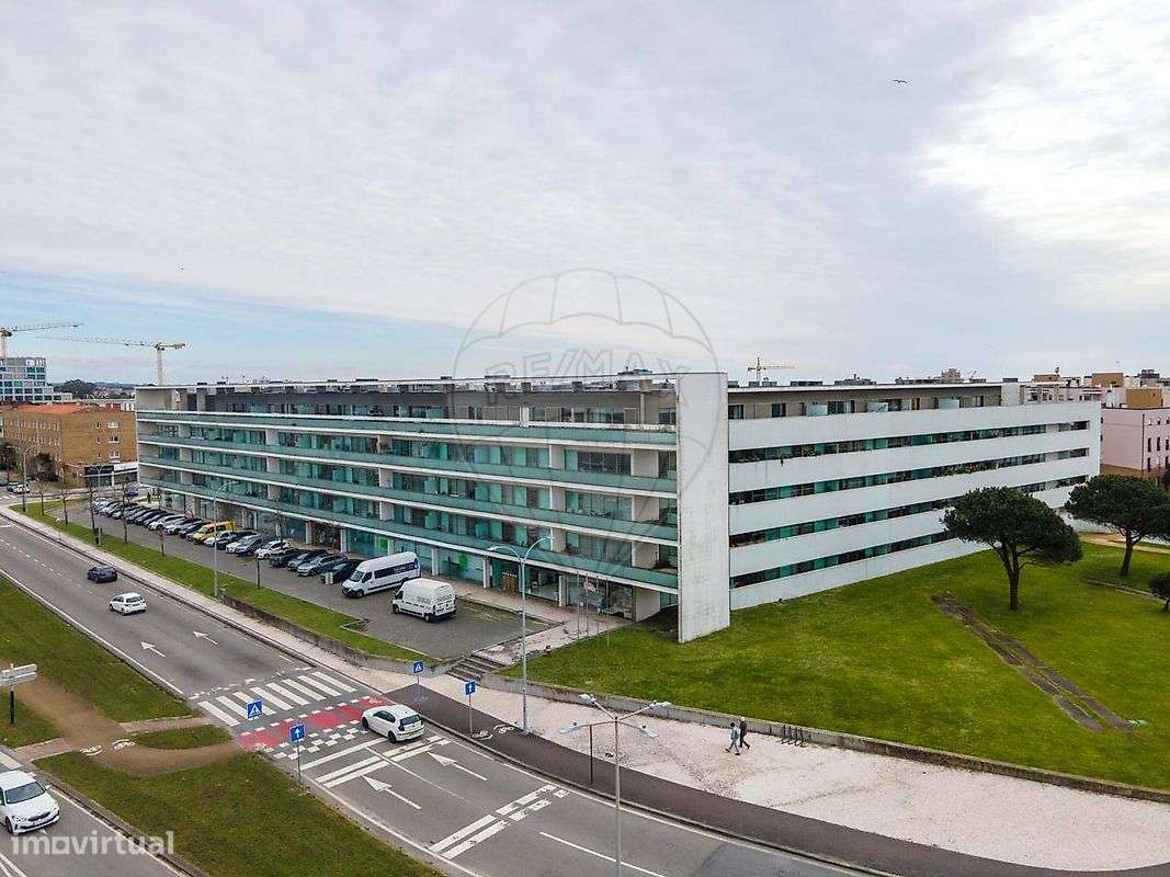 Loja  para arrendamento - Grande imagem: 2/16