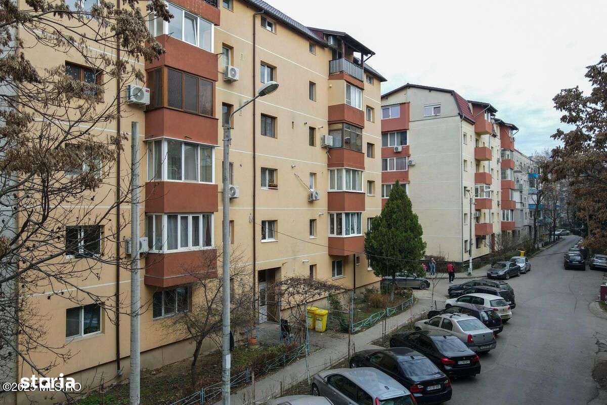 Simion Barnutiu - 3 Camere, 2 Bai, Etaj 3, Centrala Proprie, La Cheie-18