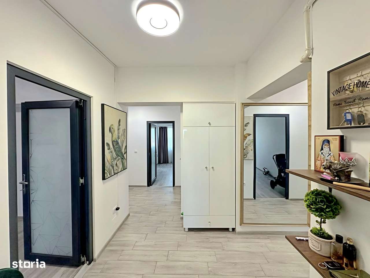 Apartament 4 Camere-Loc de parcare-2 Bai