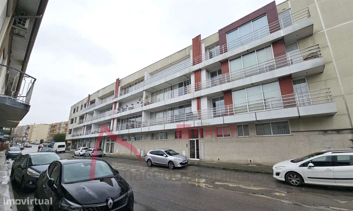 Apartamento T3 com 2 frentes e varandas em Ferreiros – Braga  O Seu Ap-2