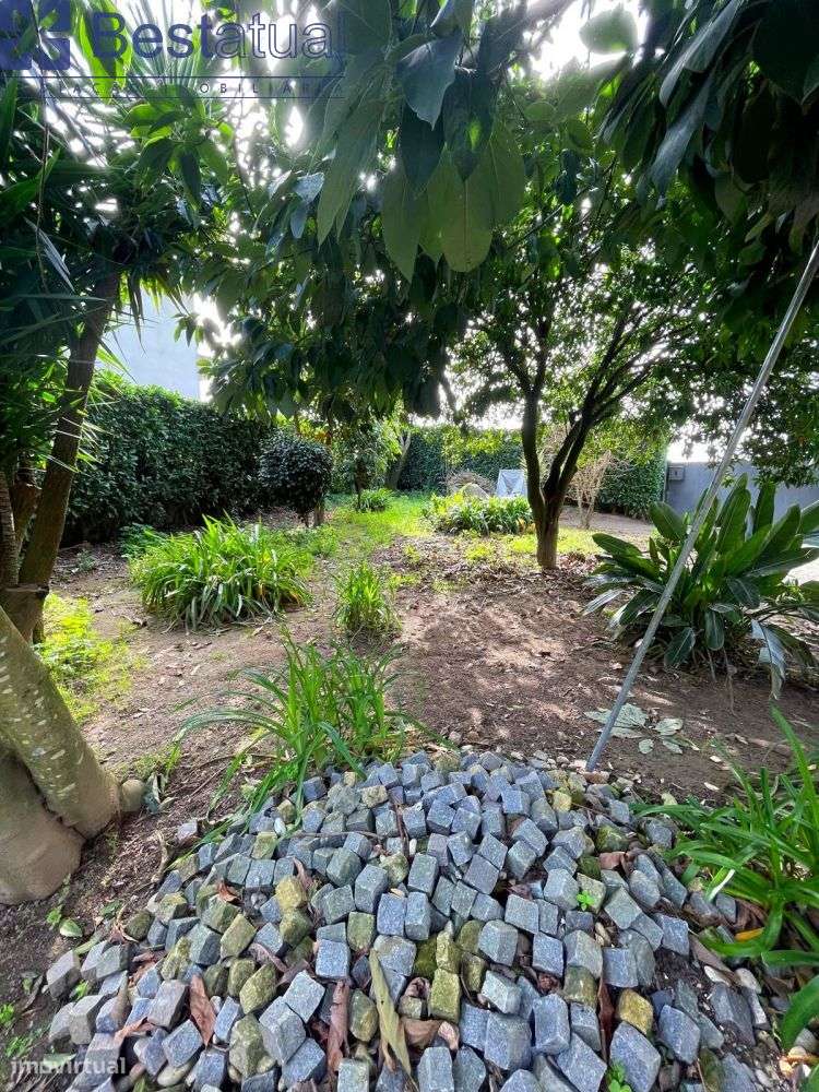 Moradia T4 Isolada - 5 min. Centro Sto. Tirso-25