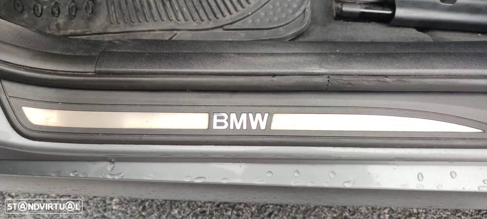 BMW 318 d Touring - 10