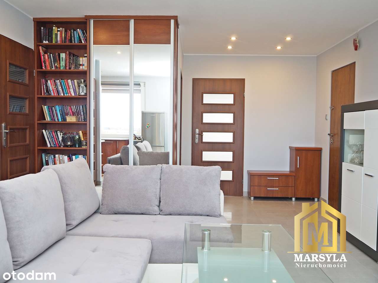 Mieszkanie 3 pokojowe - gotowe do wprowadzenia z pięknym widokiem-2