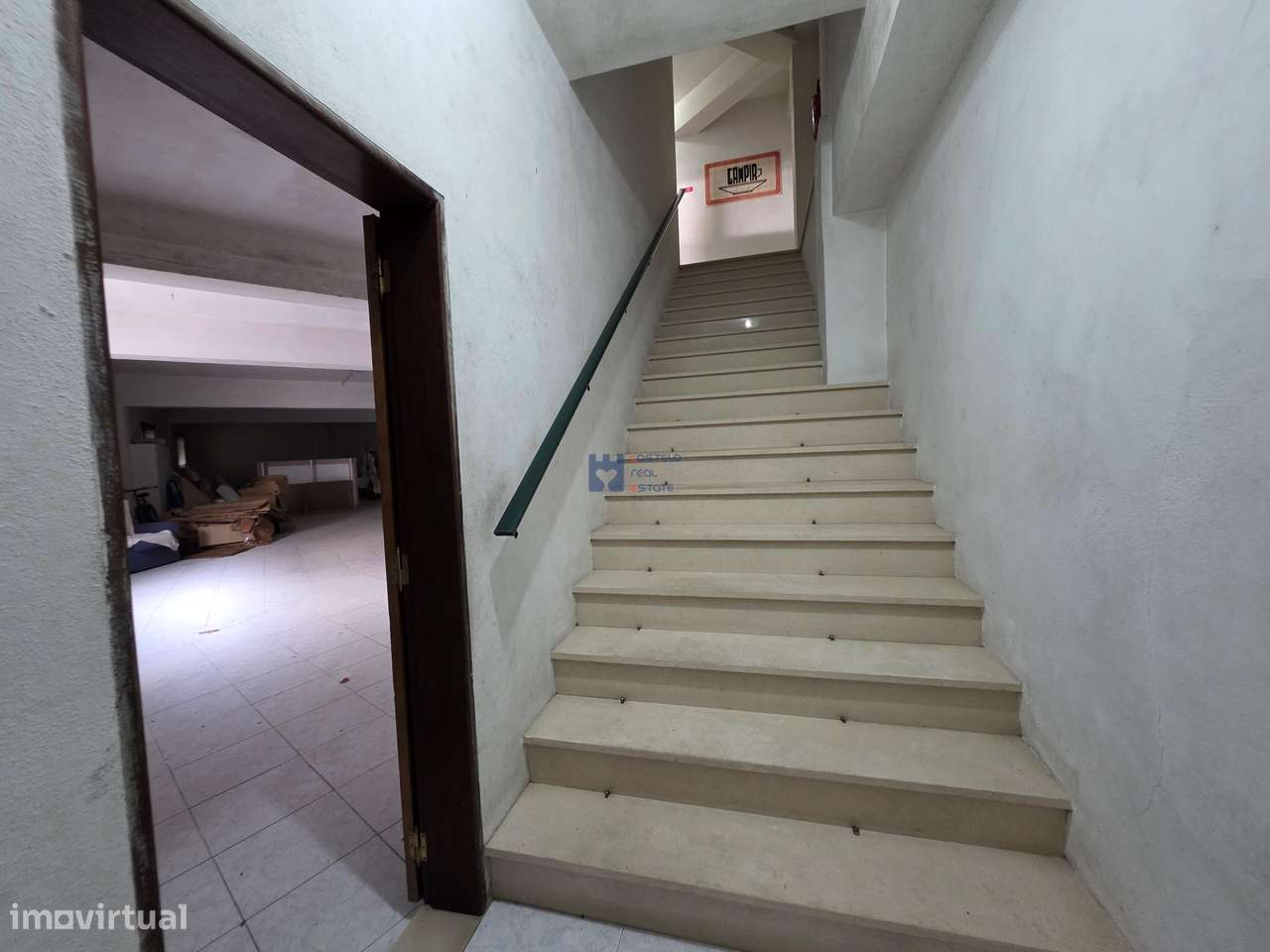 Prédio para converter em apartamentos-16