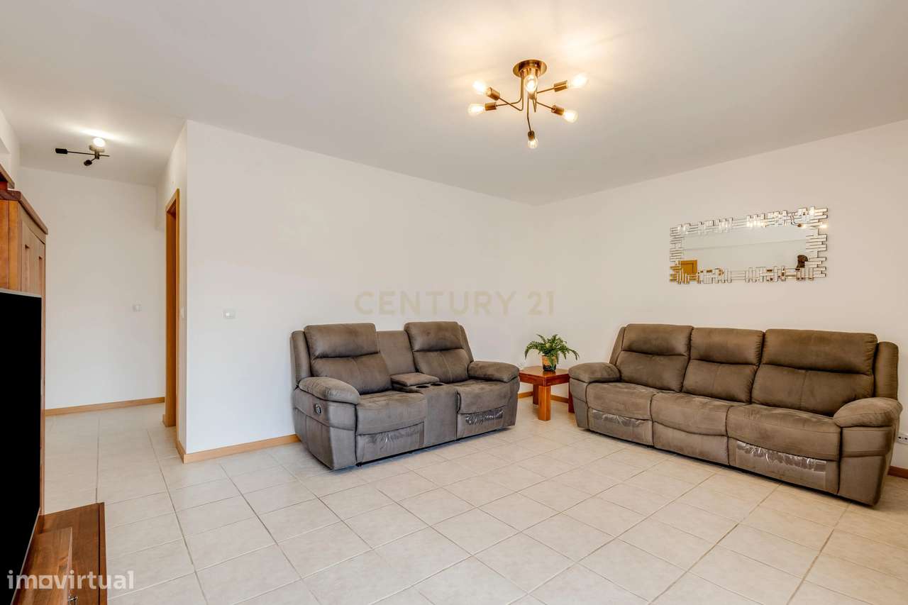 Apartamento T4 em Portimão-3