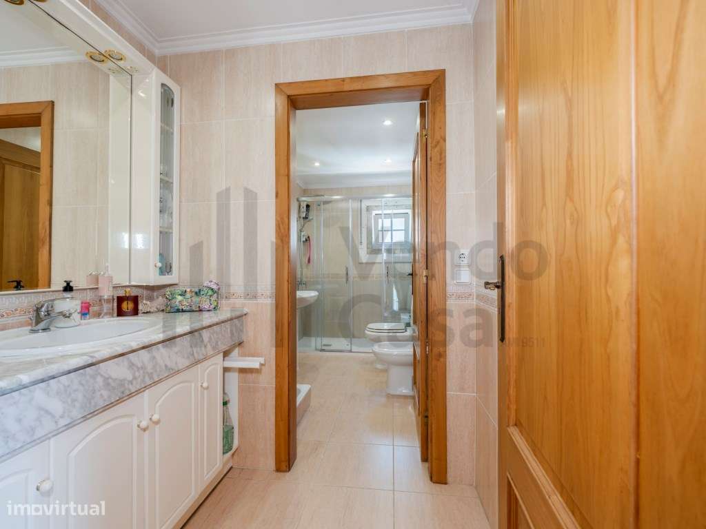 Vende-se Moradia Individual - Braga - Frossos-29