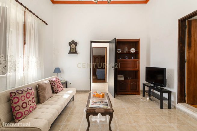 Oportunidade Única no Algarve – Propriedade de 33.840m² com duas morad-13