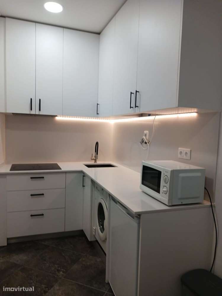Apartamento Studio de 26m² com cozinha equipada e acessibilidade - Grande imagem: 3/12
