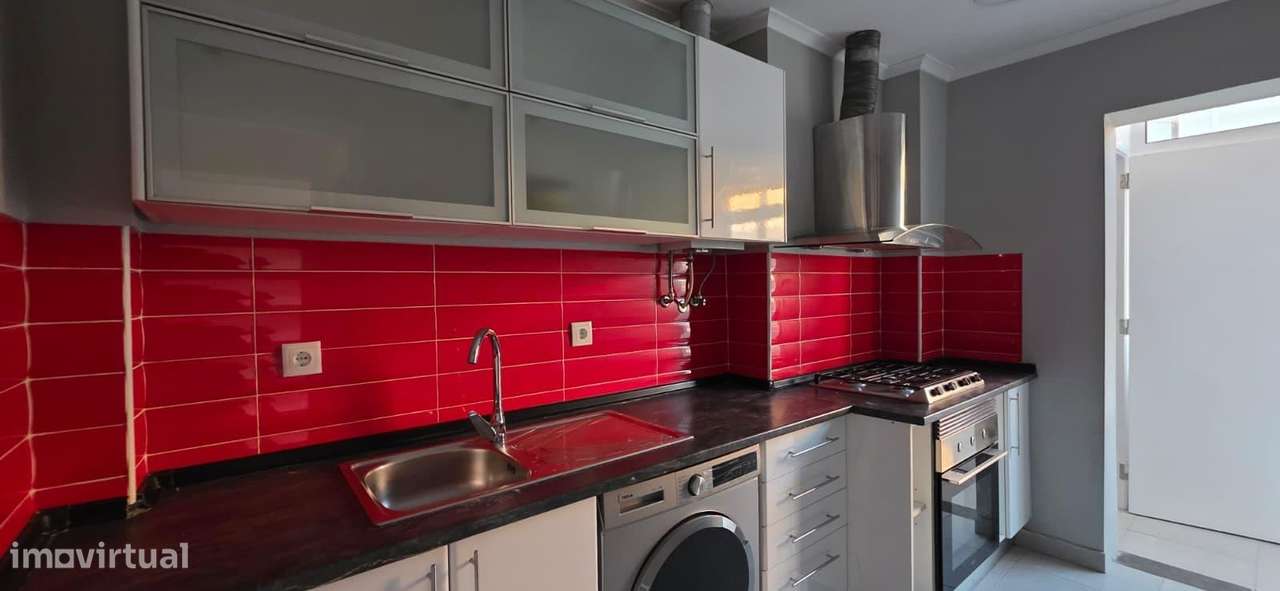 Apartamento T2 localizado em Queluz-6