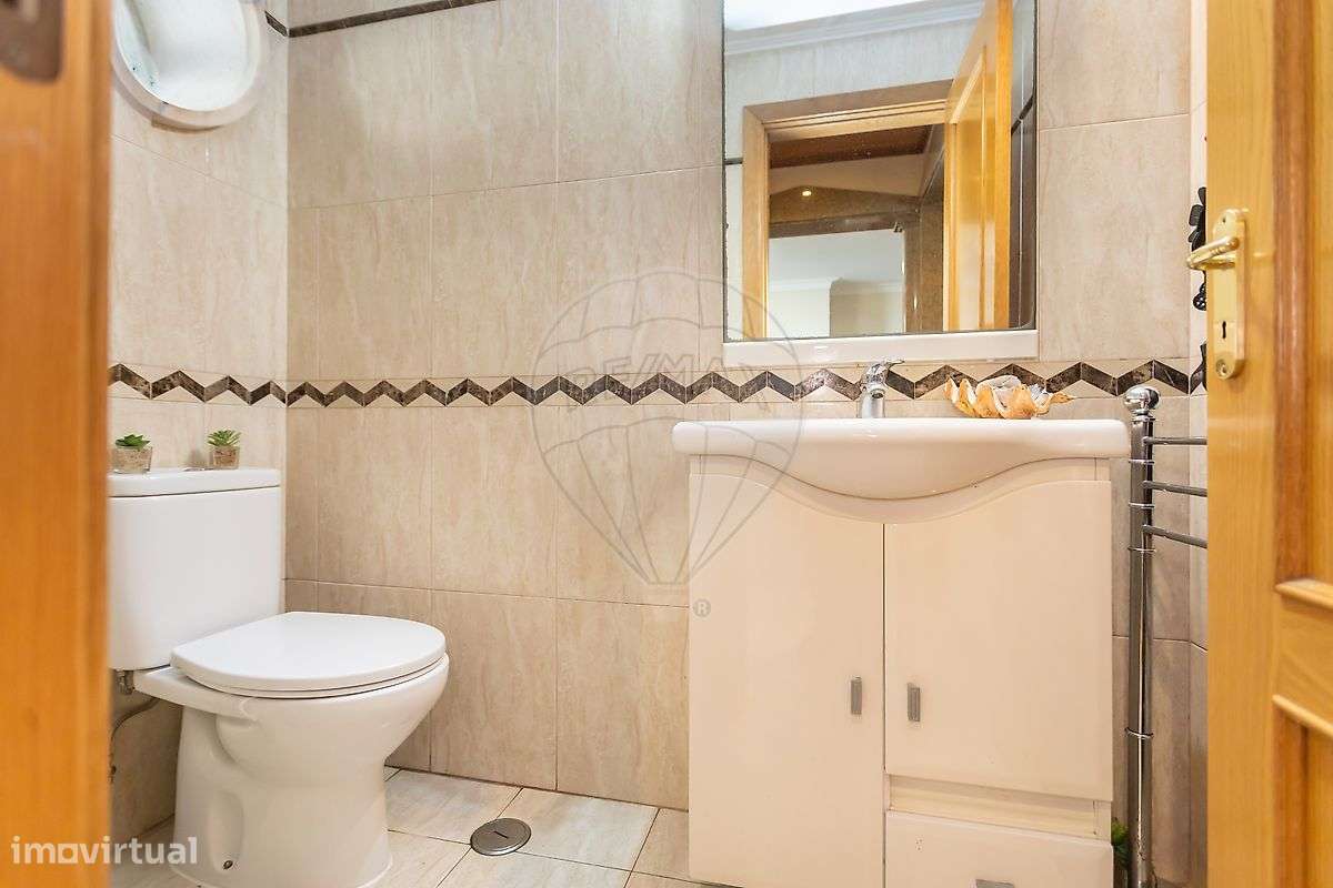 Moradia T4 para venda-9