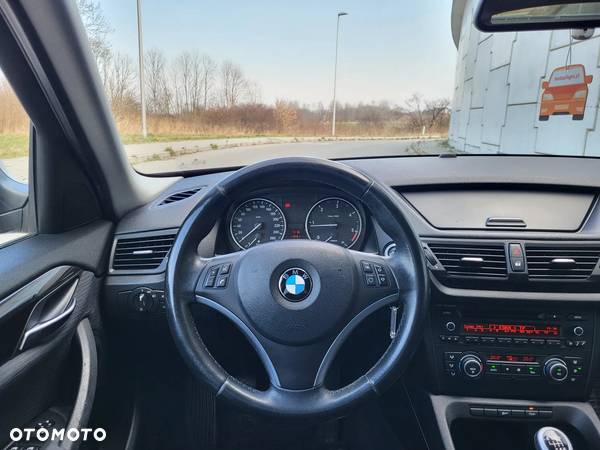 BMW X1 sDrive20d - 11