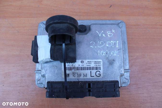 STEROWNIK KOMPUTER SILNIKA ZESTAW OPEL VECTRA B 2.0 DTI 90569348 LG - 1