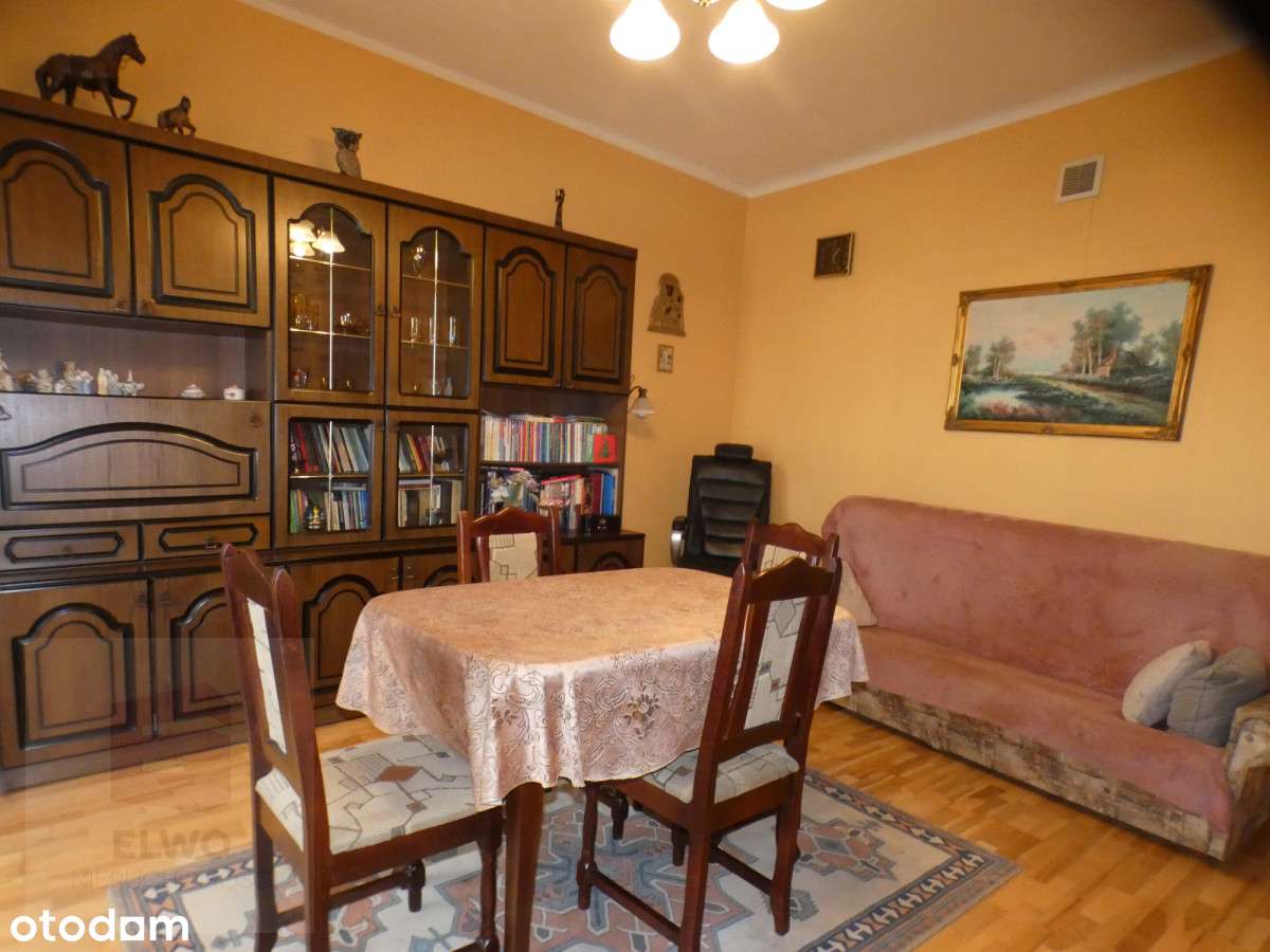 Ładne 2 pokoje z miejscem parkingowym-1