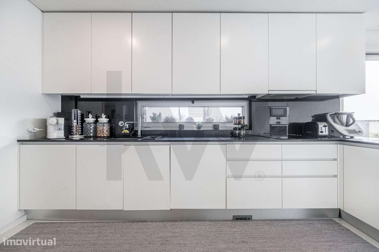 T3 de Excelência | Praça Velasquez e Av. dos Combatentes | Terraço 100 - Grande imagem: 5/43