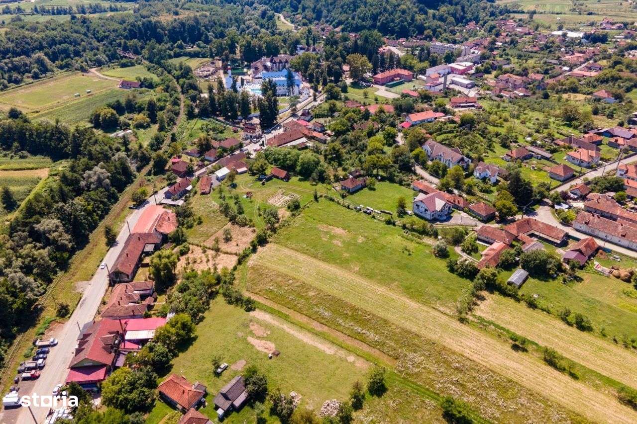 Teren Transilvania Ape Termale și Spa .Fārā TVA. - Imagine principală: 2/9