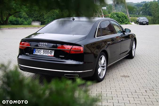 Audi A8 4.2 TDI DPF (clean diesel) quattro tiptronic Lang - 4