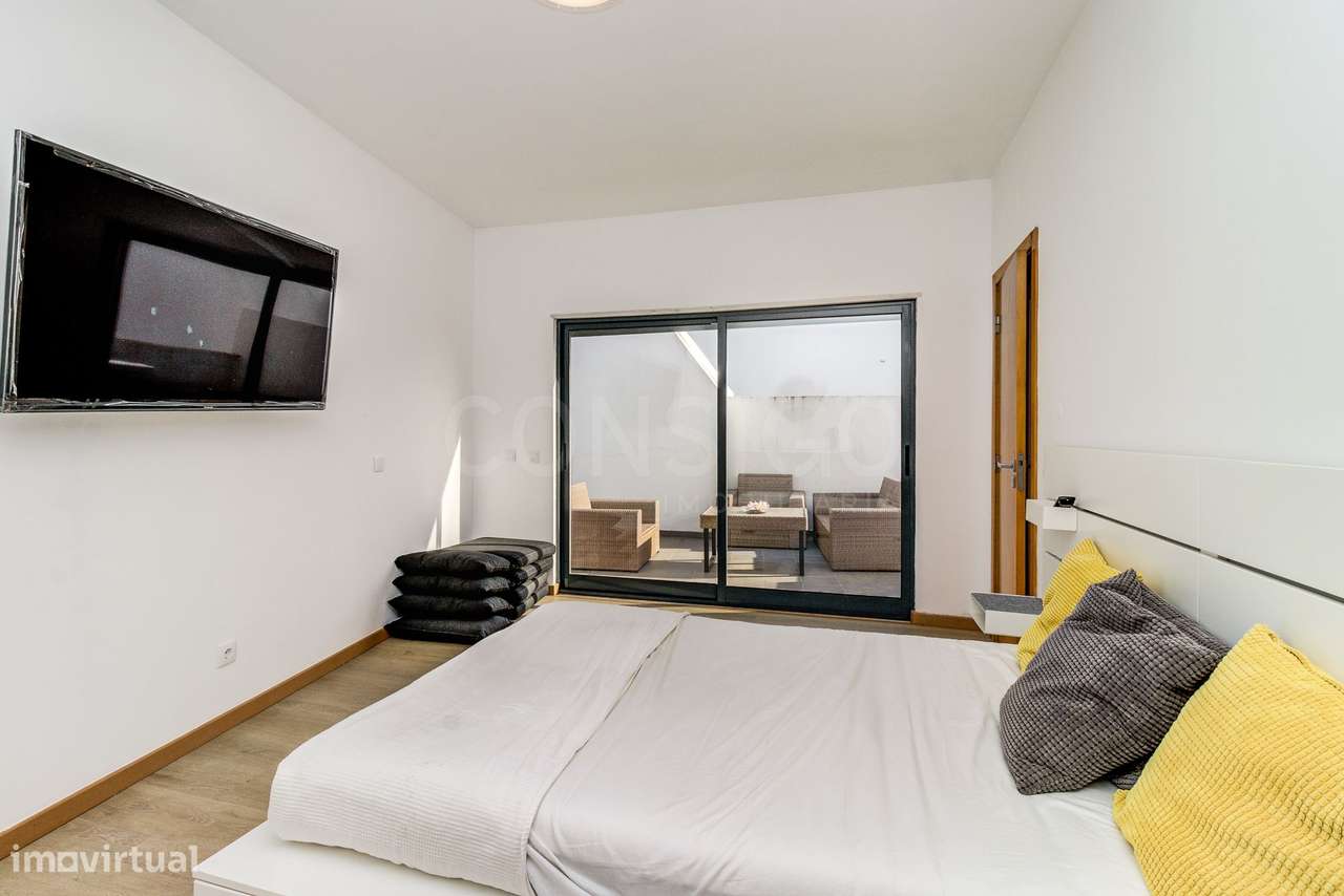 Moradia com 170 m², jardim, zona de barbecue e estacionamento para dua-30