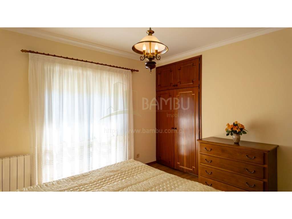 Vila Praia de Âncora: T2 com 100m2 e ampla varanda-18