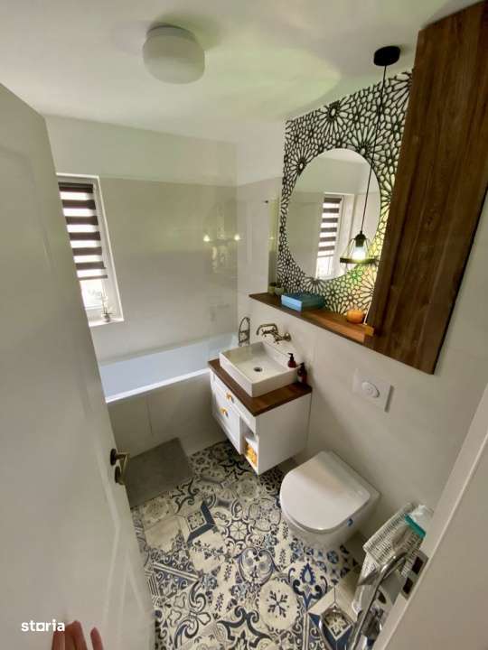 Optortunitate Investitie ,Vand apartament 3 camere , paracre subterana - Imagine principală: 5/7