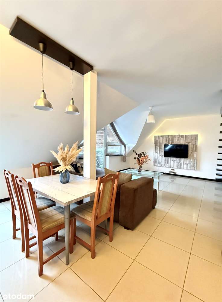 Duże dwupoziomowe mieszkanie na Przecławiu /balkon i dwie łazienki-3