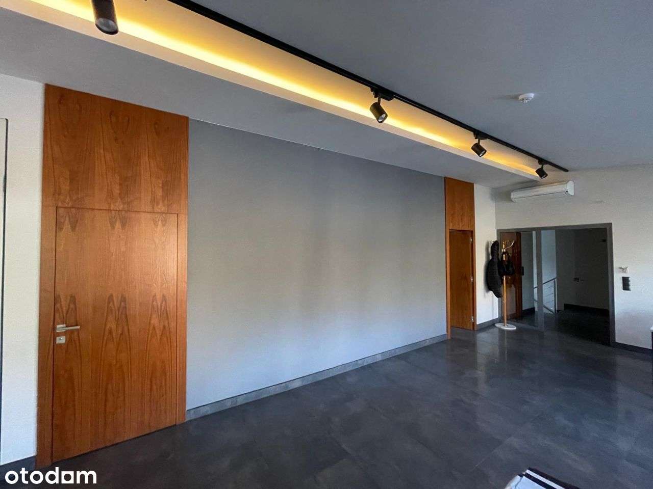 Wynajem nowoczesnej przestrzeni biurowej i magazynu - Pełny obrazek: 2/4