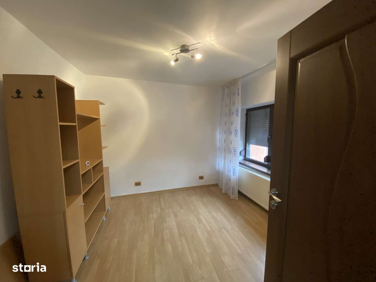 Casa, construită 2004, preț 120000€ zona f buna-7