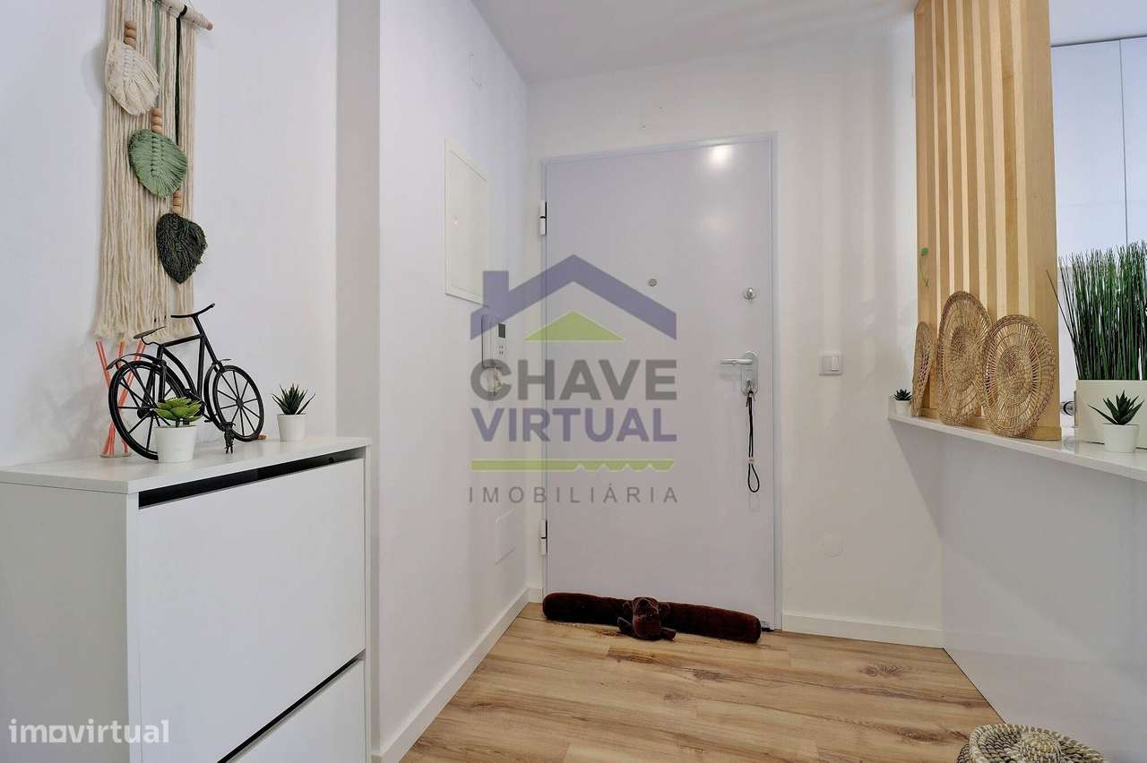 Excelente Apartamento T3 com Garagem - Centro Bombarral-1