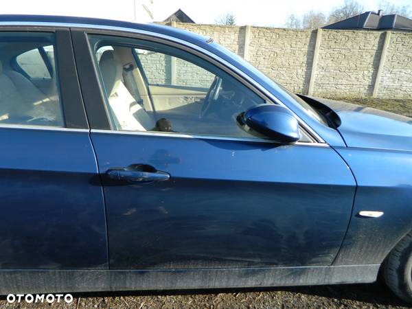 BMW E90 MYSTICBLAU A07 NA CZĘŚCI - 33