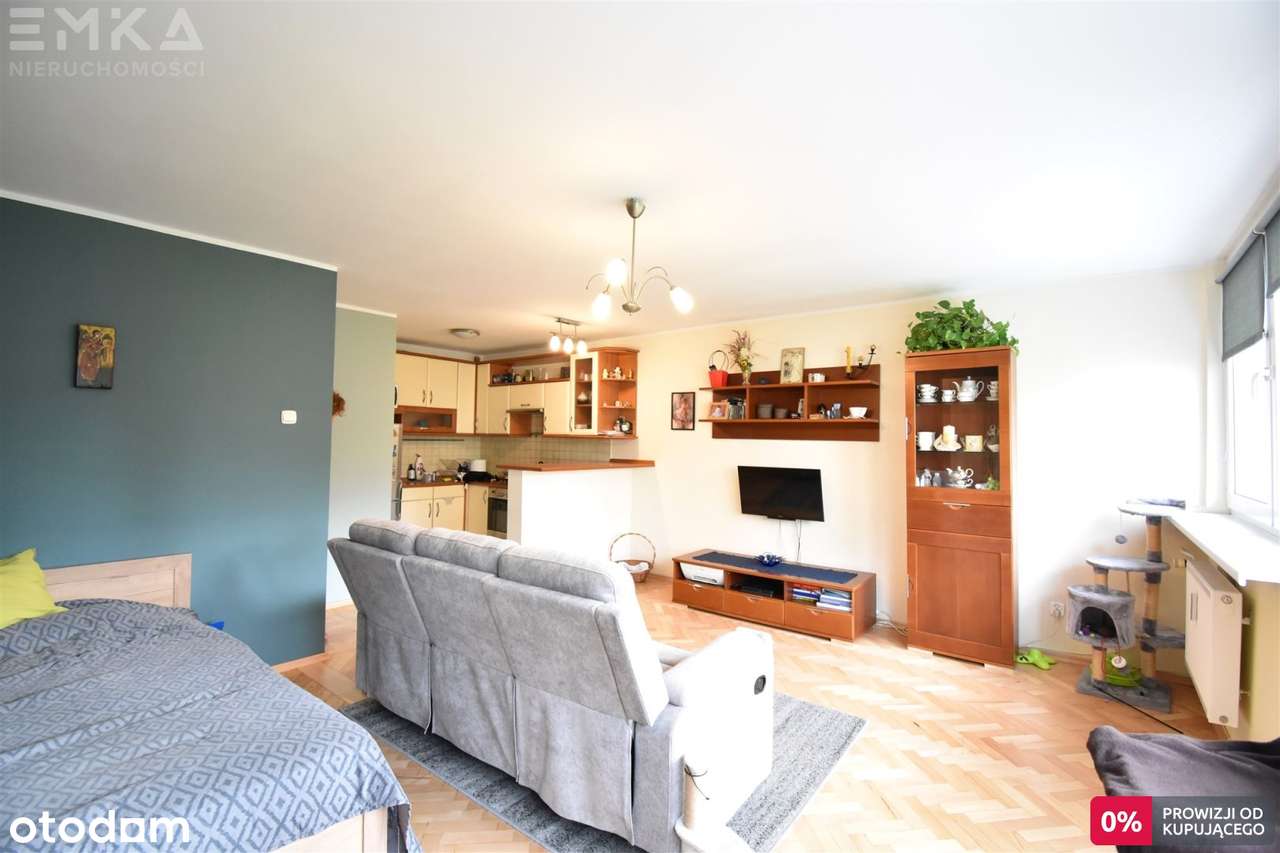 Zadbane, gustowne, przestrzenne - Chodkiewicza 37 - Pełny obrazek: 1/16