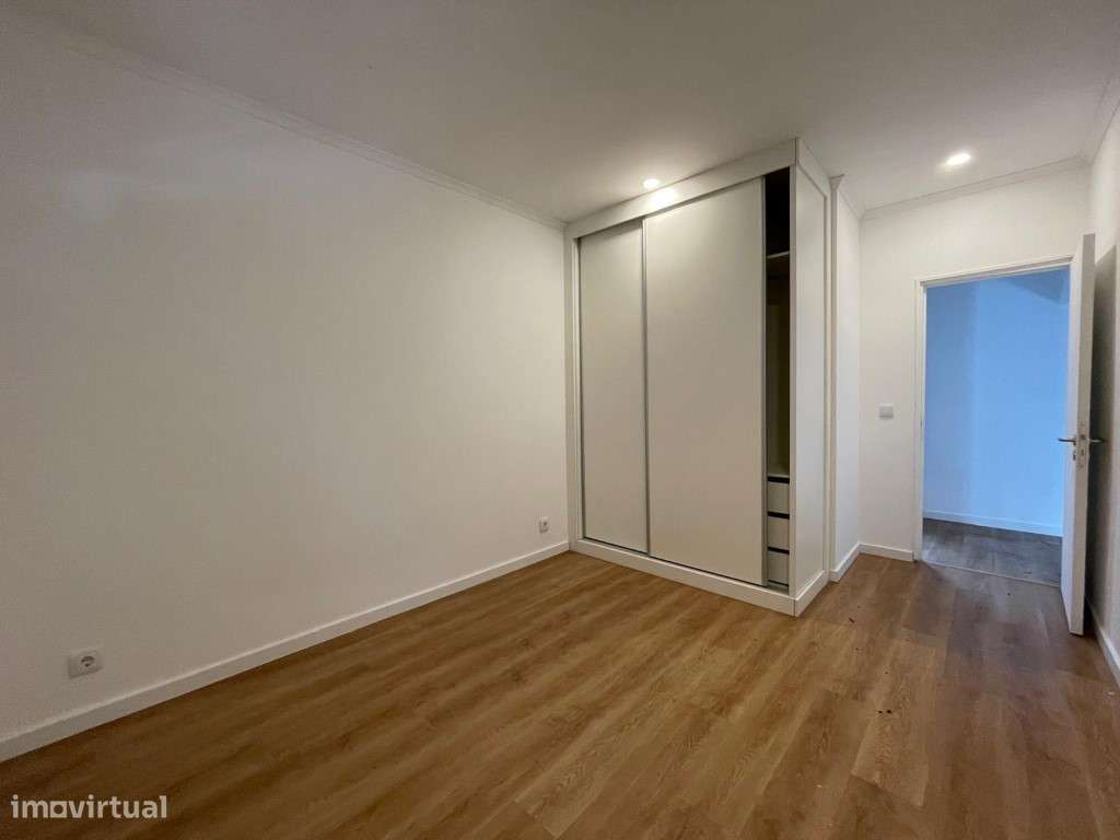 Lote 353 m2 em Redondos - Fernão Ferro-4