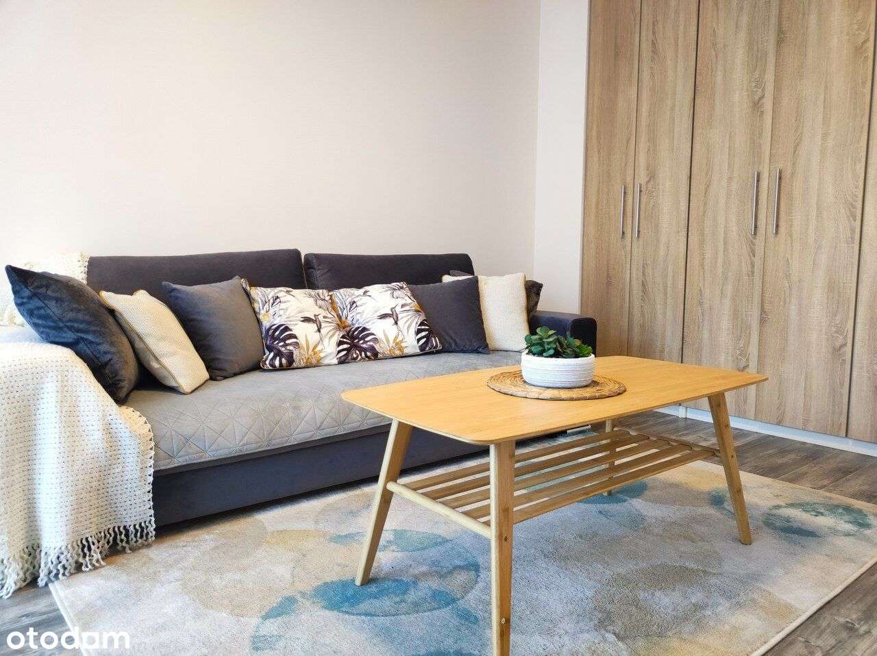 Nowoczesne 2 pokojowe mieszkanie z balkonem - Pełny obrazek: 2/16