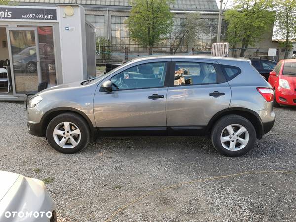 Nissan Qashqai - 2