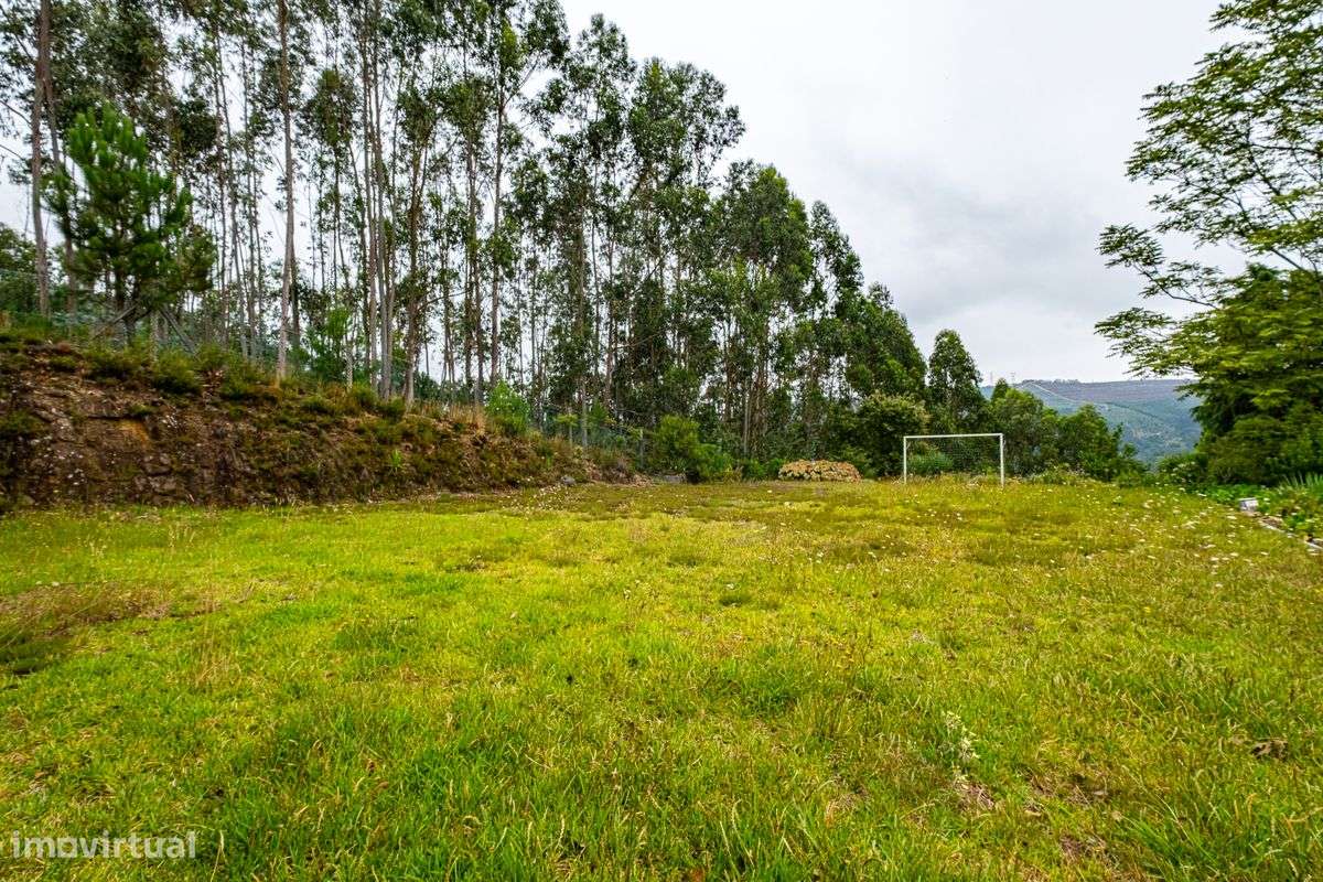 Moradia T4 para venda-6