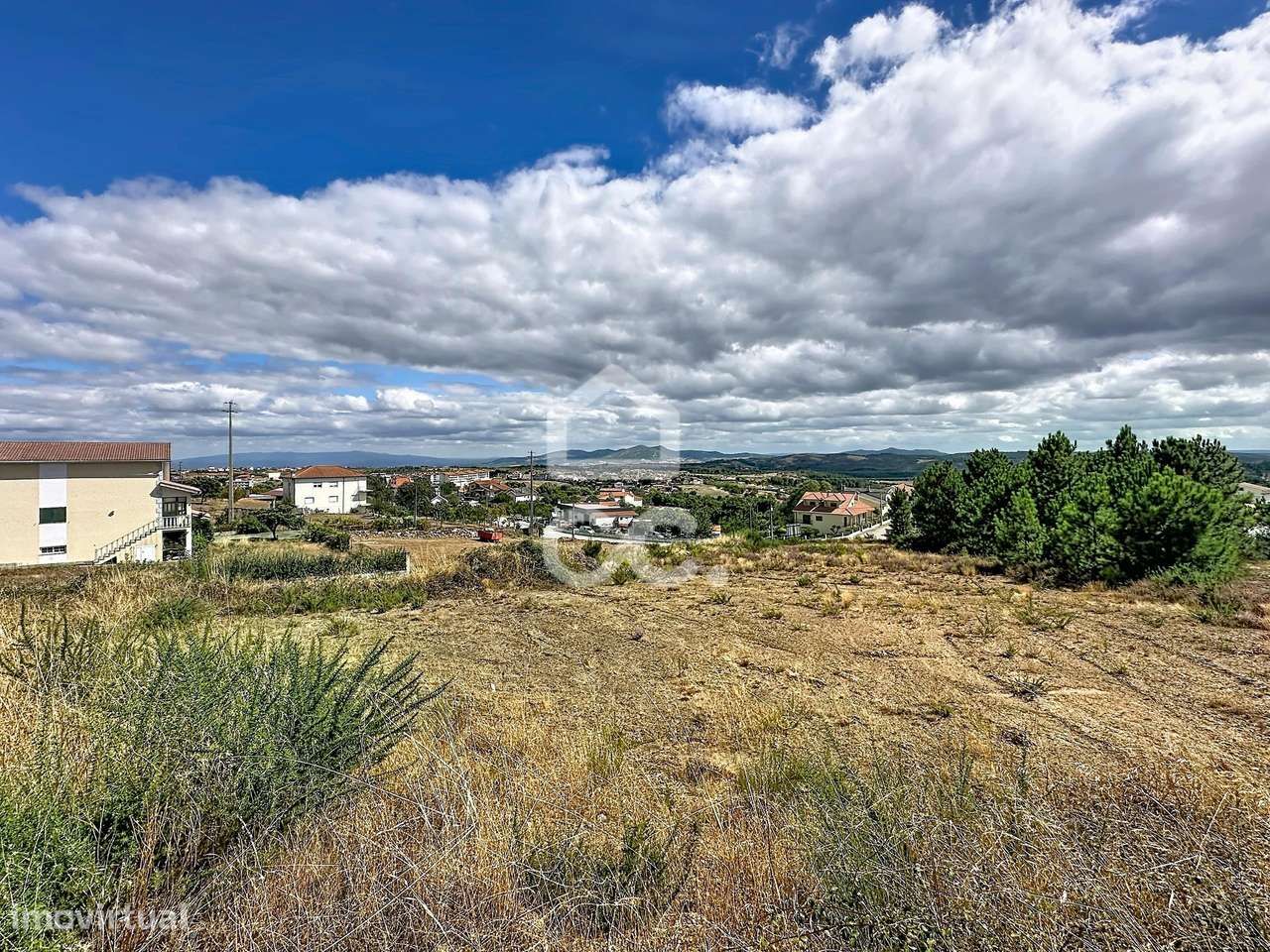 Lote para construção de uma moradia em Carrazedo de Montenegro-14