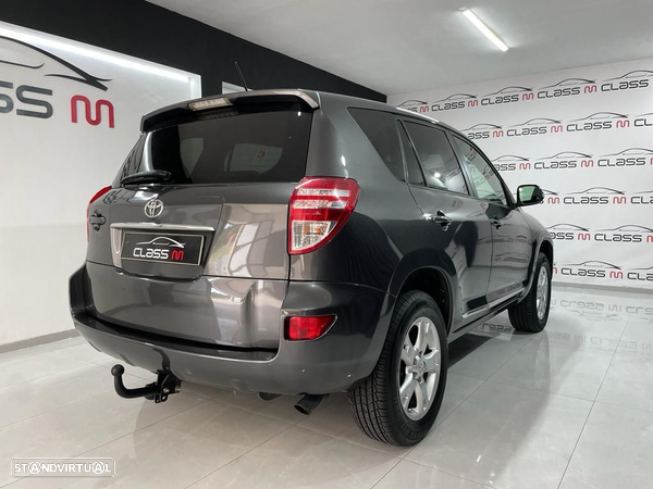 Toyota RAV4 2.2 D-4D - 15