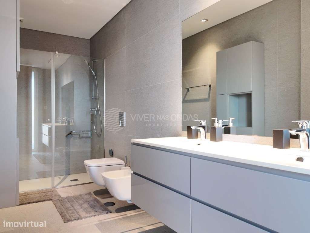 Luxuosa Moradia com 548 m2 - Premium com Piscina - 25 minutos do PORTO-33