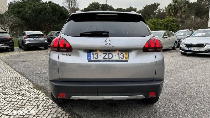 Peugeot 2008 1.2 PureTech Allure - 6