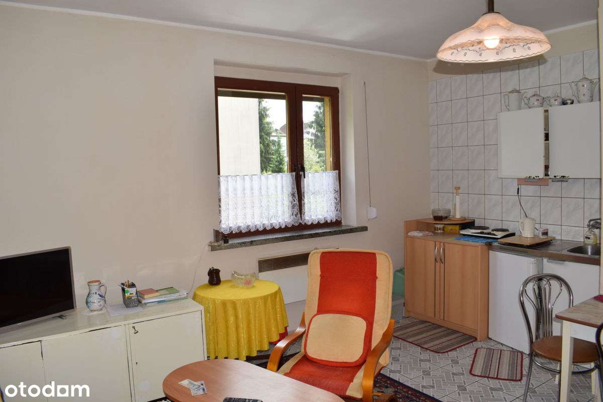 trzy mieszkania z garażem i lokal użytkowy-9