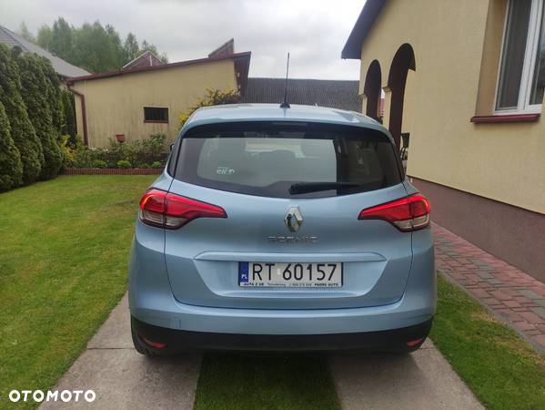 Renault Scenic - 4