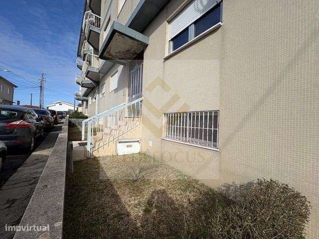 Apartamento T3 Renovado em Mozelos-25