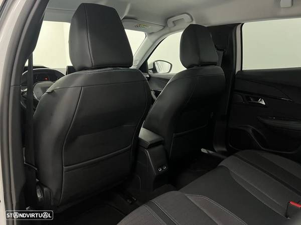 Peugeot 2008 1.2 PureTech Allure - 32