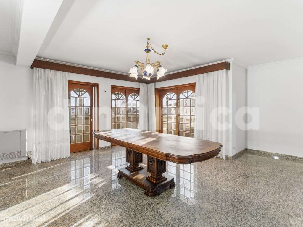 Apartamento T3+1 com 4 Frentes na Póvoa de Varzim - A 350m da Praia-13