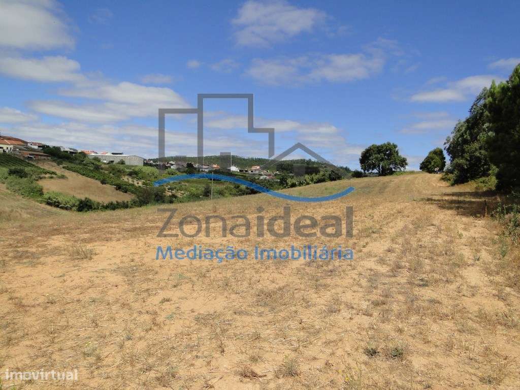 Terreno localizado em Penafirme da Ventosa, Alenquer-3