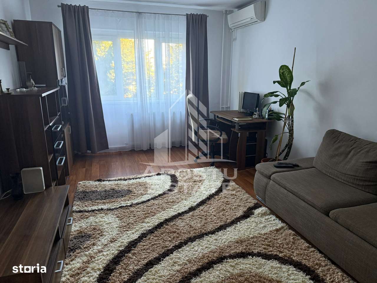 Apartament 3 camere, centrala proprie, petfriendly, Aradului - Imagine principală: 1/8